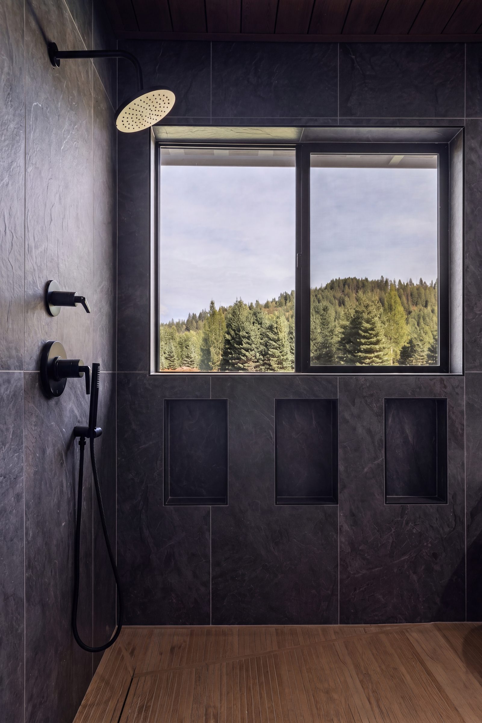 The spa bath shower